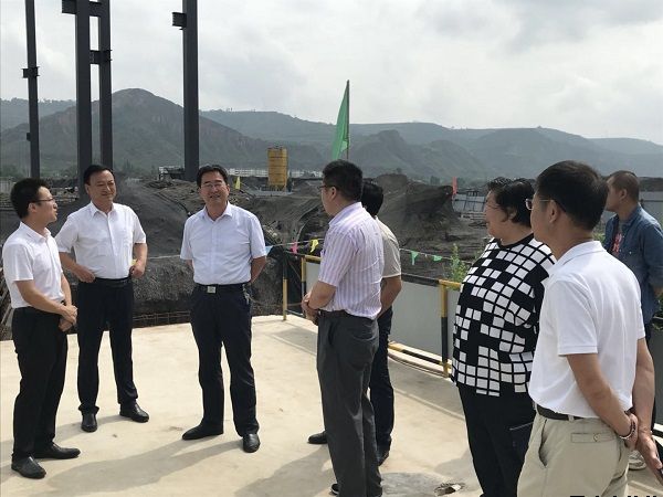 市人大常委會(huì)黨組副書(shū)記、副主任樊文浩一行調(diào)研泓源公司項(xiàng)目建設(shè)情況(圖2)